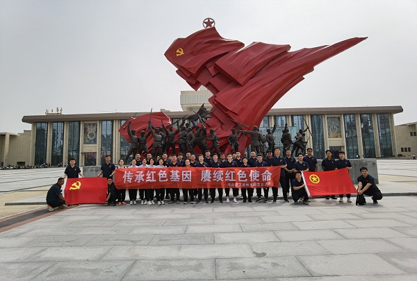 开云(中国)装饰公司组织赴石家庄解放纪念馆开展党团共建主题党日活动 