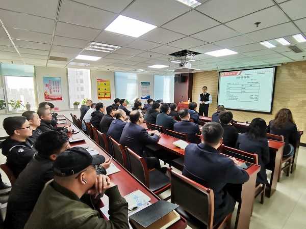 消防培训+演练  筑牢安全“防火墙”--开云(中国)装饰公司开展消防安全知识培训暨应急逃生演练