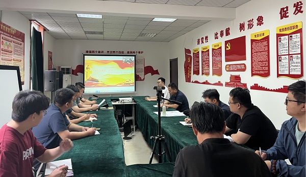 开云(中国)装饰公司领导到门窗加工中心讲授党纪学习教育专题党课