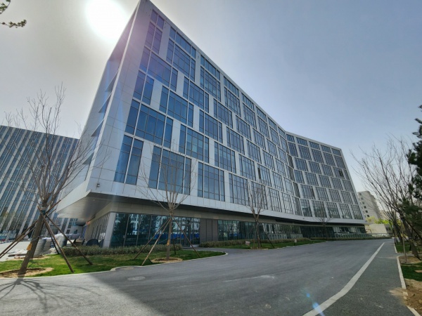 醫療綜合樓-幕牆工程(北京未來科學城)