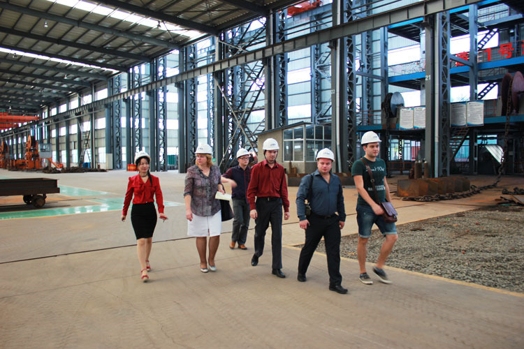 Foreign Customers Visit Our Factories