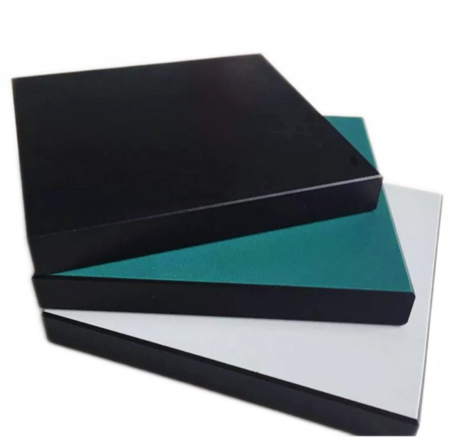 Why should you choose phenolic chemical resistant laminate for laboratory tabletop?