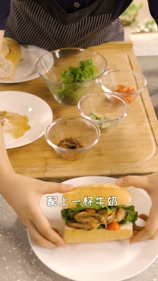 鸡腿潜水艇美食探店视频