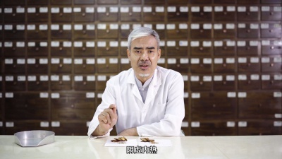 皮肤掉屑抖音短视频