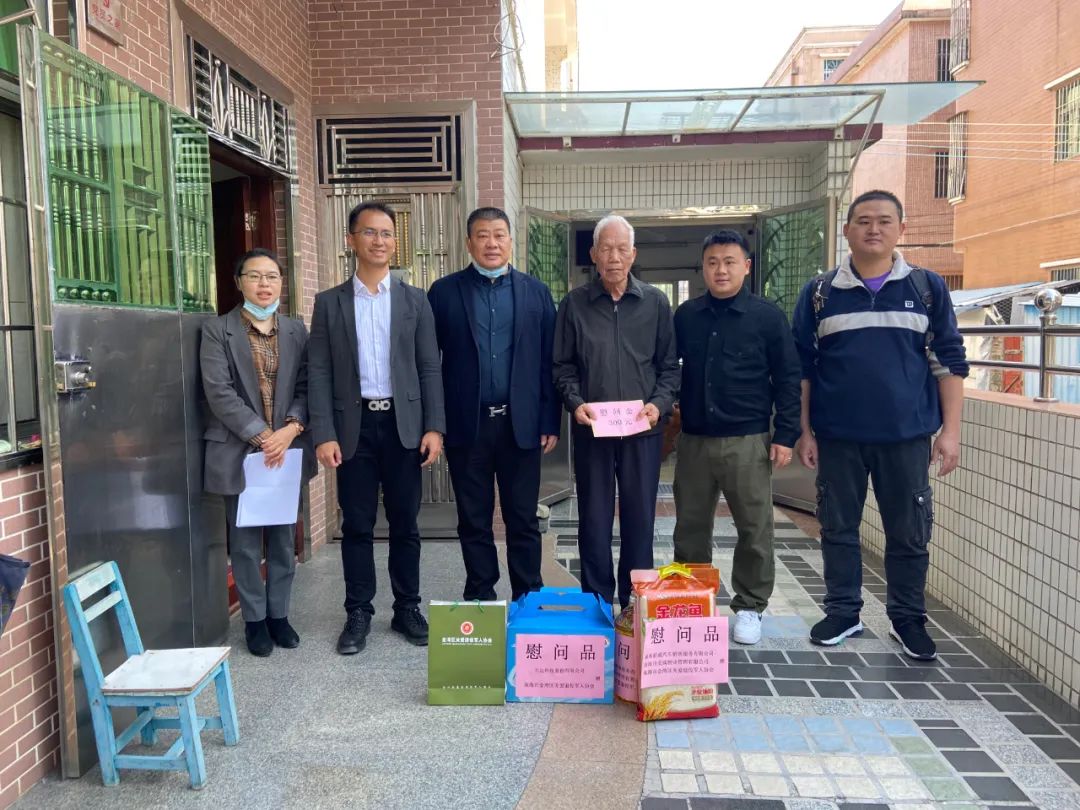 关怀老兵送真情走访慰问金湾区退伍老兵