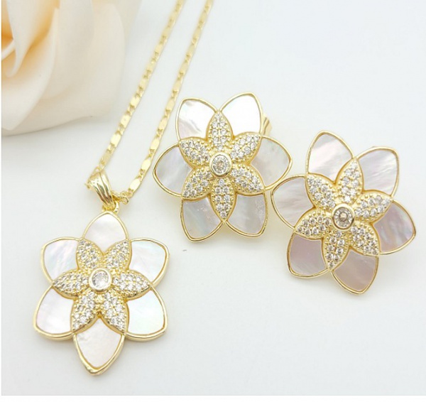 SE4406056 Ladia Jewelry 18K Gold Plated 3A Zircon Stud Earring With Chain Jewelry Set