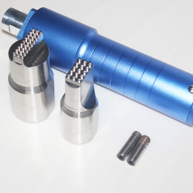 28Khz  Ultrasonic horn for spot wedling