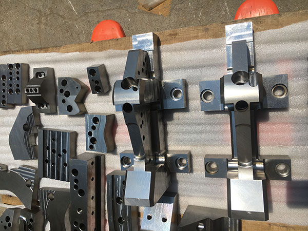 Plastic and Press Die components (7)