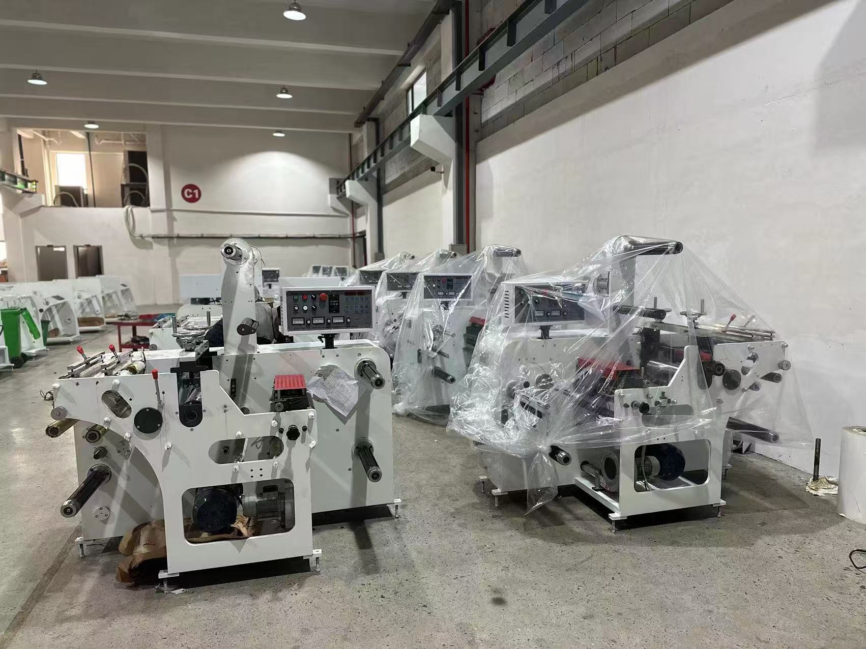 LABEL SLITTER FQ-350/ FQ-450