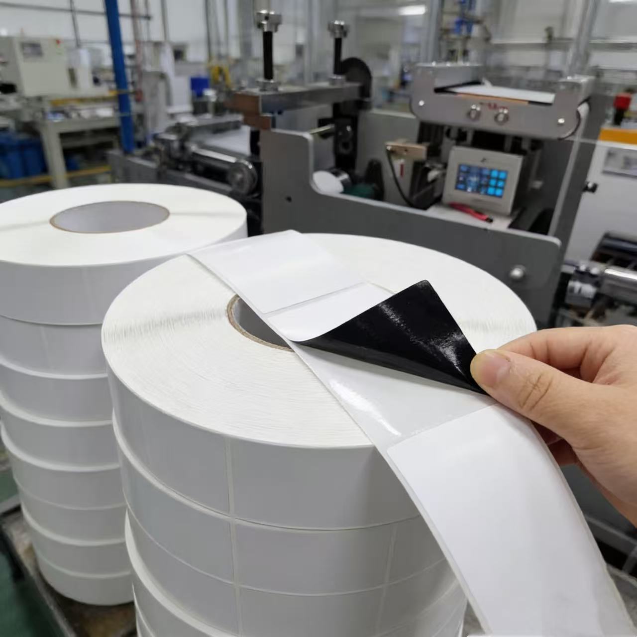 Cover-up Label Balck Glue