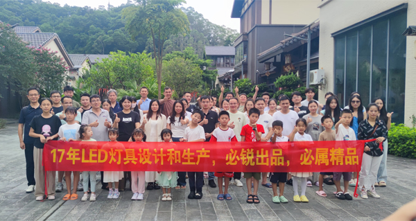 White-Water Rafting in Yunfu, Savoring the Timeless Charm of Jiangmen's 33rd Market