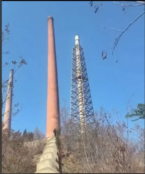 预祝洛钼冶炼公司烟囱拆除项目拆除爆破任务圆满成功！