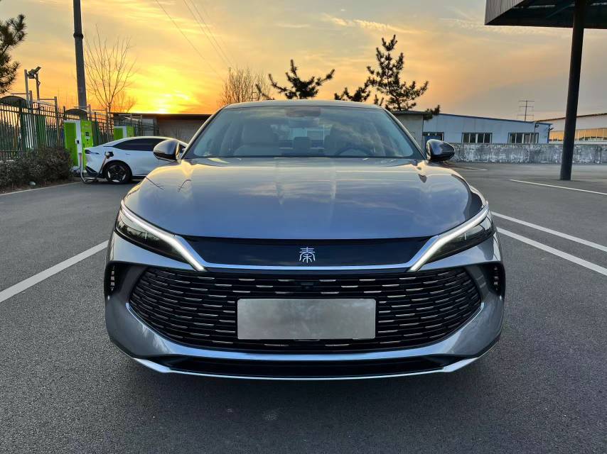 BYD Qin L DM-i 2024 120KM leading