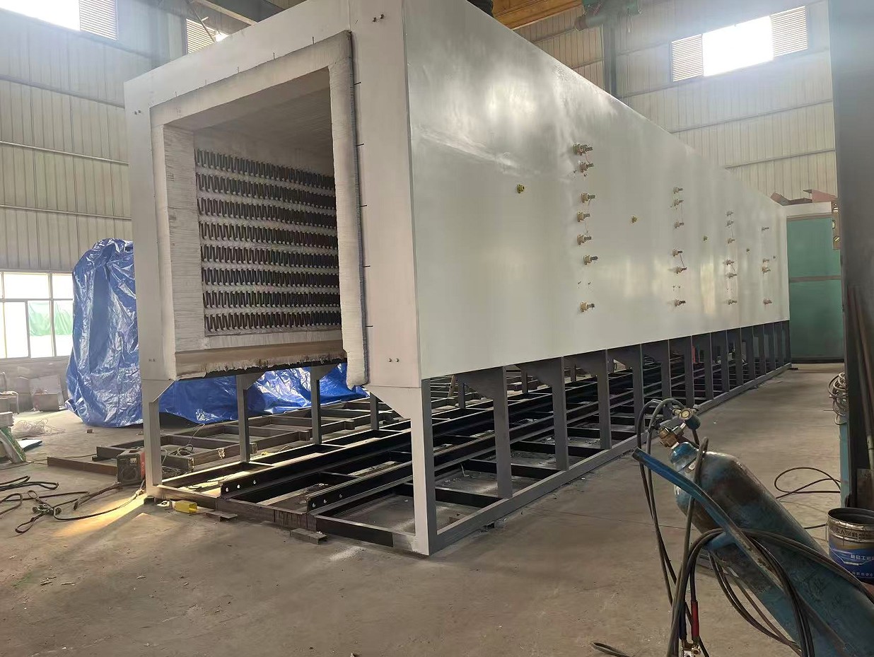 Company Launches New Bogie Hearth Furnace, Continuously Advancing Industrial Heat Treatment Manufacturing Standards
