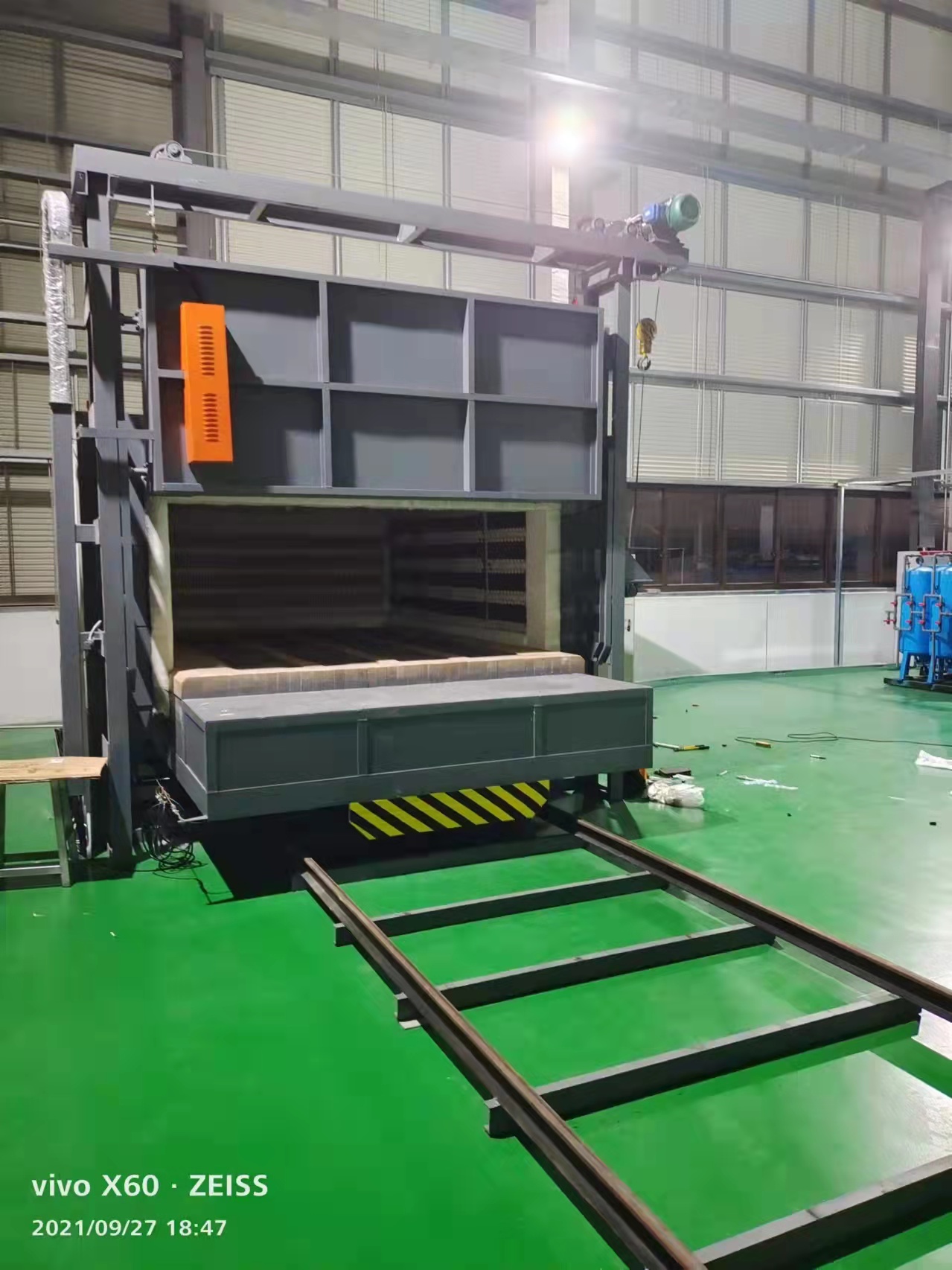 Bogie-hearth Resistance Furnace