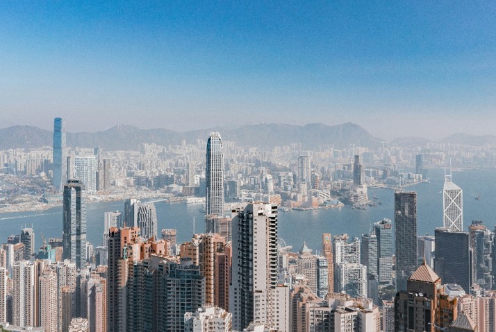 【高中生赴港求学费用与规划路径】