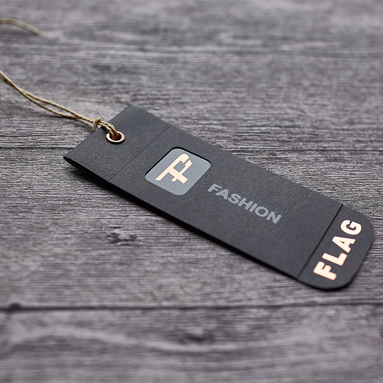Customized Luxury Jeans Hang Tag Clothing Paper Hang Tag With Gold Foil Luxury Garment Hang Tag Printing