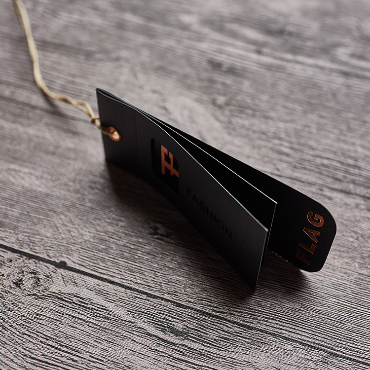 Customized Luxury Jeans Hang Tag Clothing Paper Hang Tag With Gold Foil Luxury Garment Hang Tag Printing