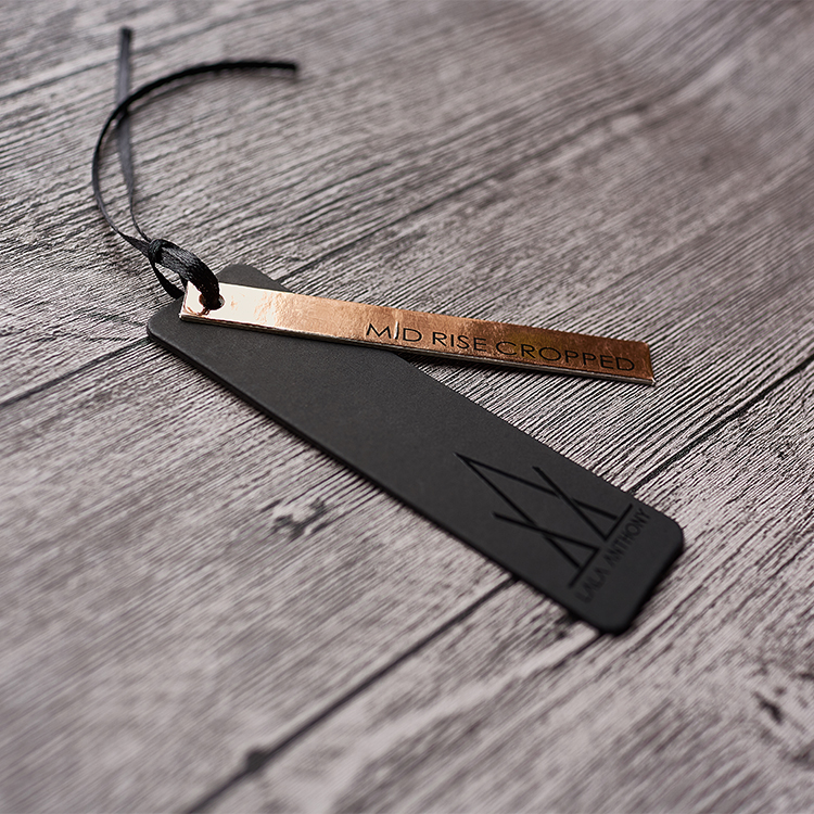Custom Luxury Clothing Hang Tag For Garment Luxury Jewelry Swing Tag Luxury Bracelet Price Tag For Hot Sale Products