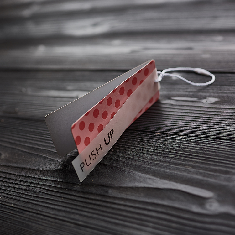 Custom printed plastic hang tag garment hang tag with string plastic hang tag with string