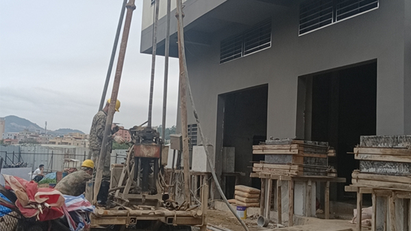 自建房整体抬高工程施工