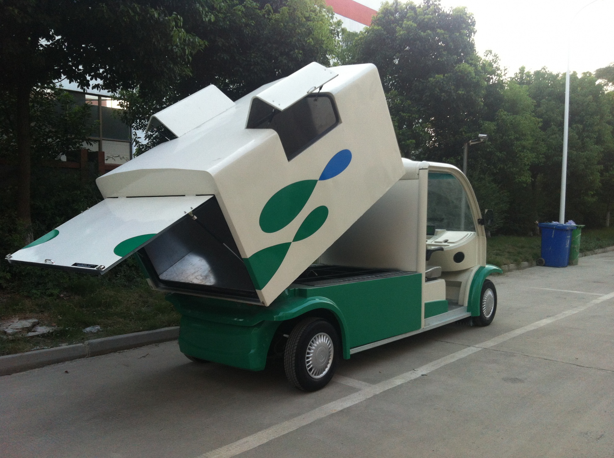 自卸车-AW6062XJ