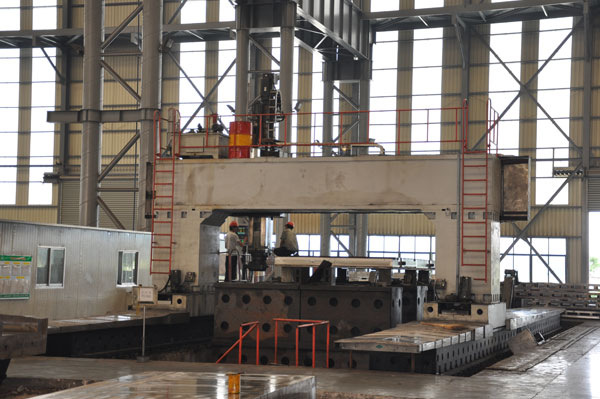 5.5*16米數控龍門銑