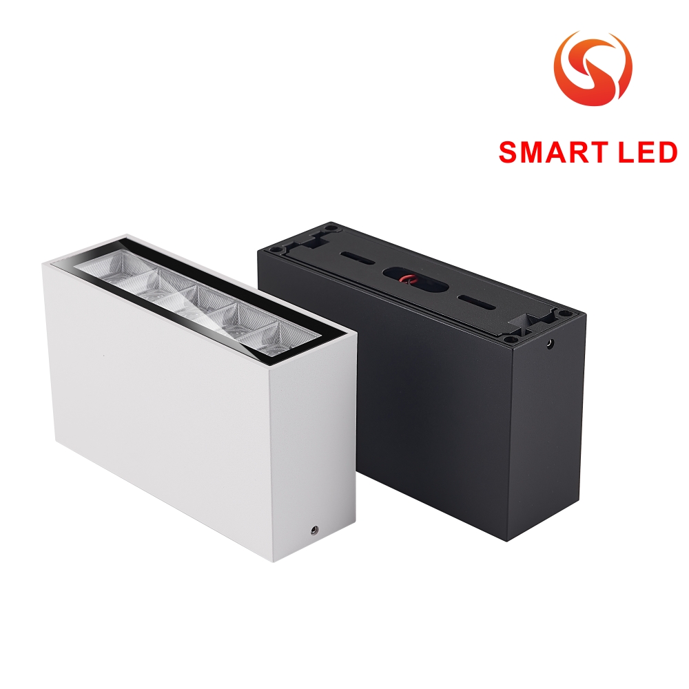 Outdoor Surface Mounted Linear Light