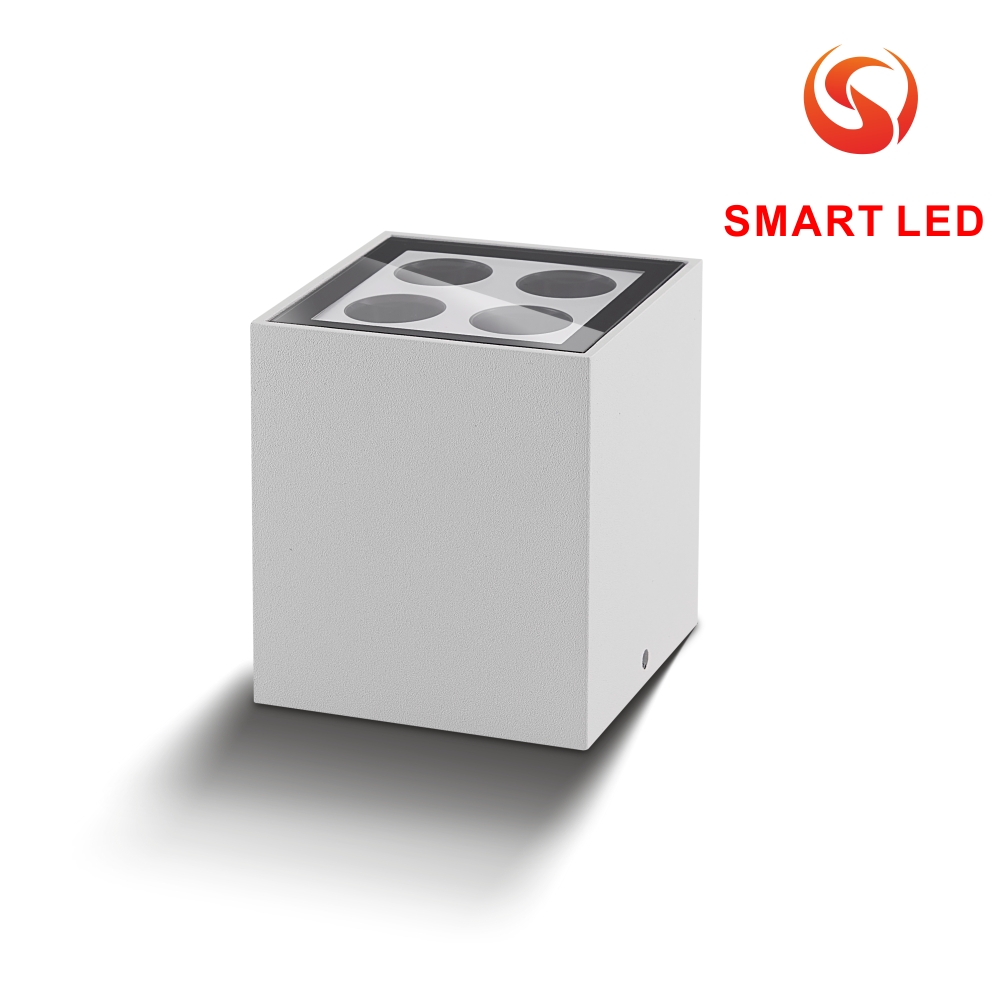 Outdoor Surface Mounted Linear Light