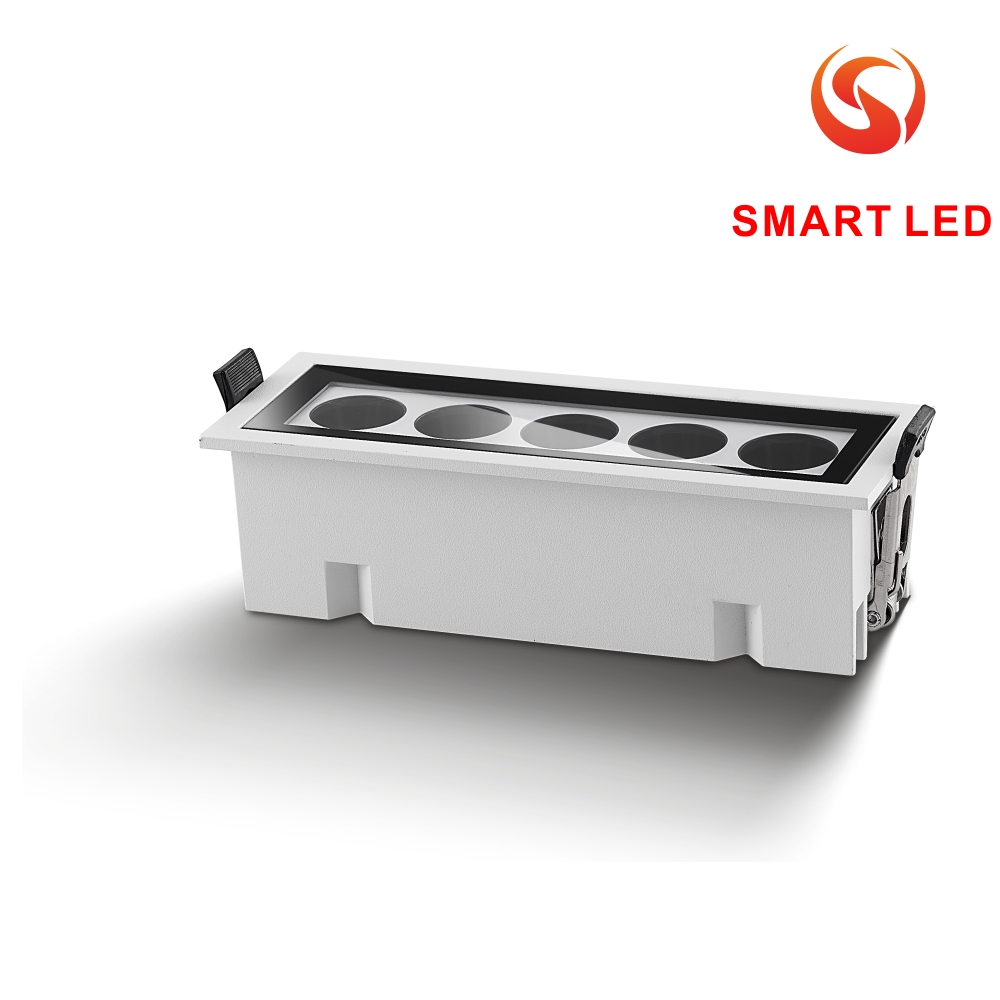 Outdoor Recessed Linear Light 