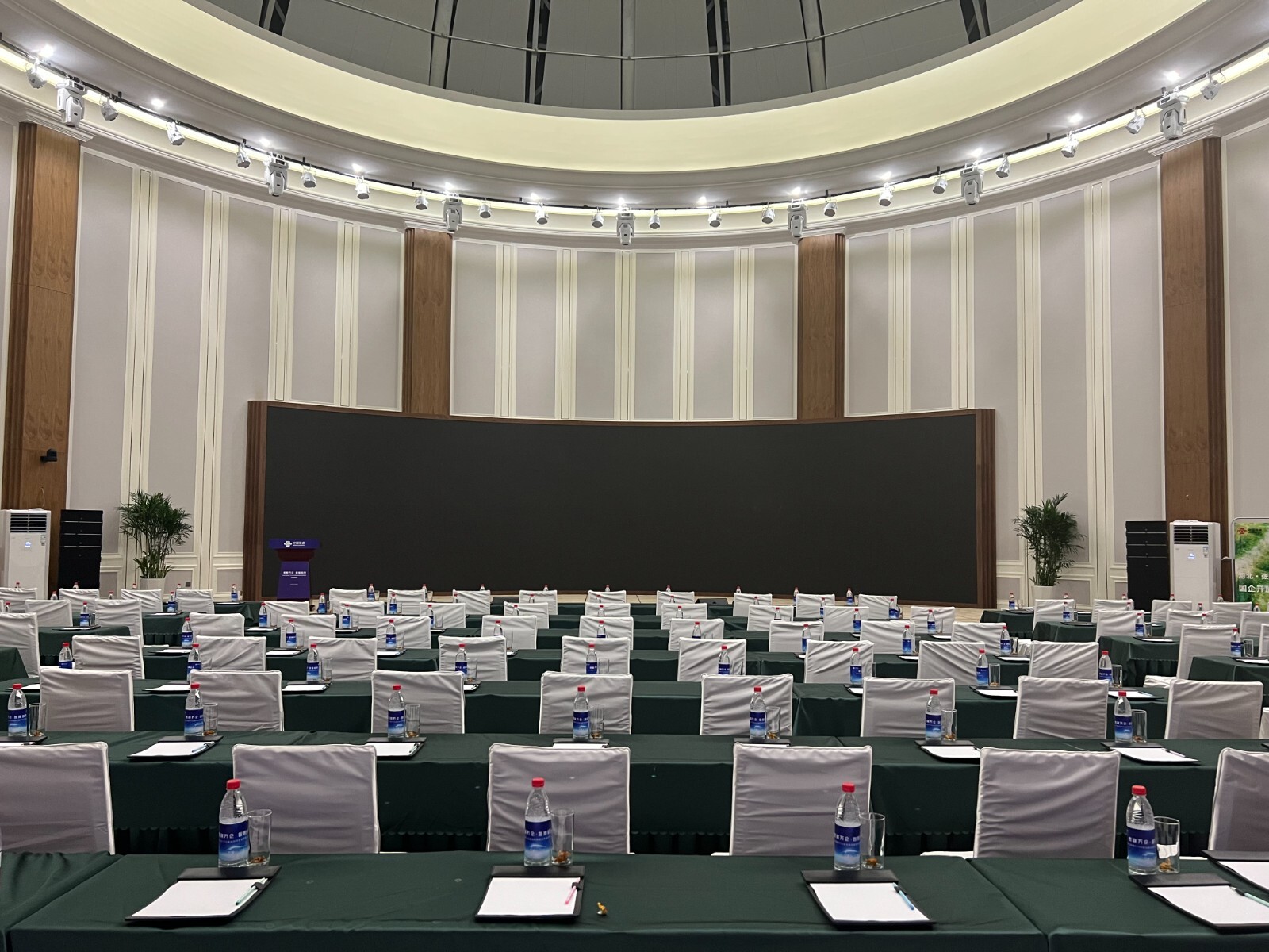 DIGIRATE（迪吉瑞）打造蓝鲸旅游开发有限公司会议中心及酒店专业音频和公共广播系统