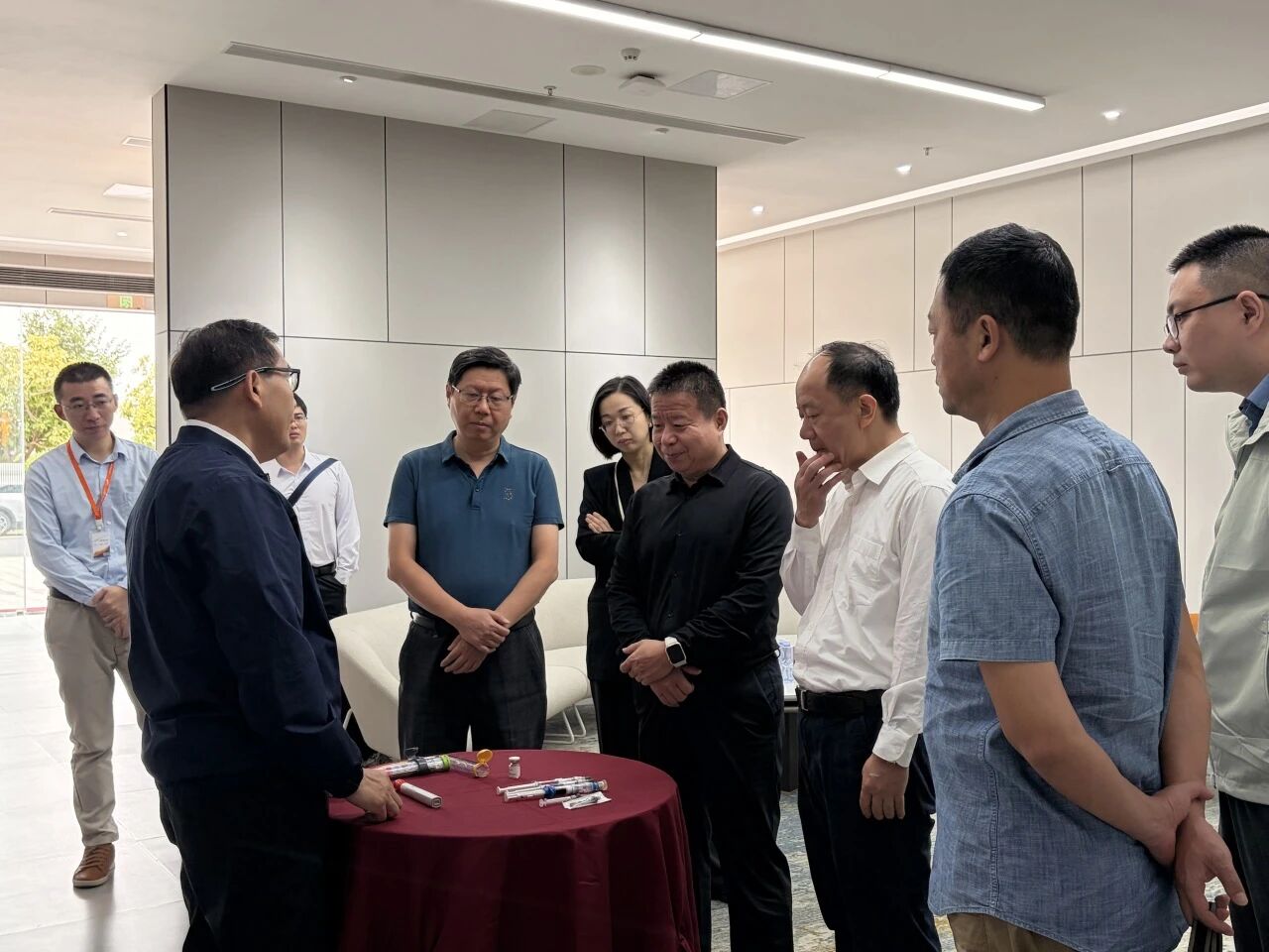 省科技厅叶碧海副厅长一行莅临新博研桥调研，指导科技创新与产业融合